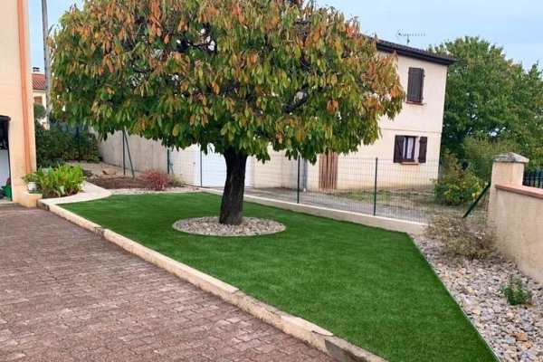 Gazon synthétique Rigaud Espaces Verts